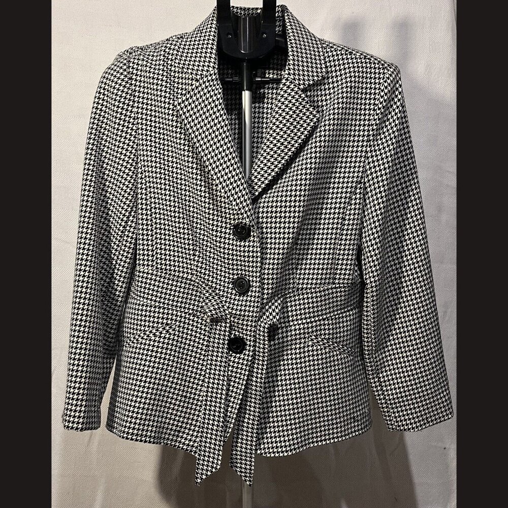 Sweet Suit Women’s Black And White Jacket Size‎ 14